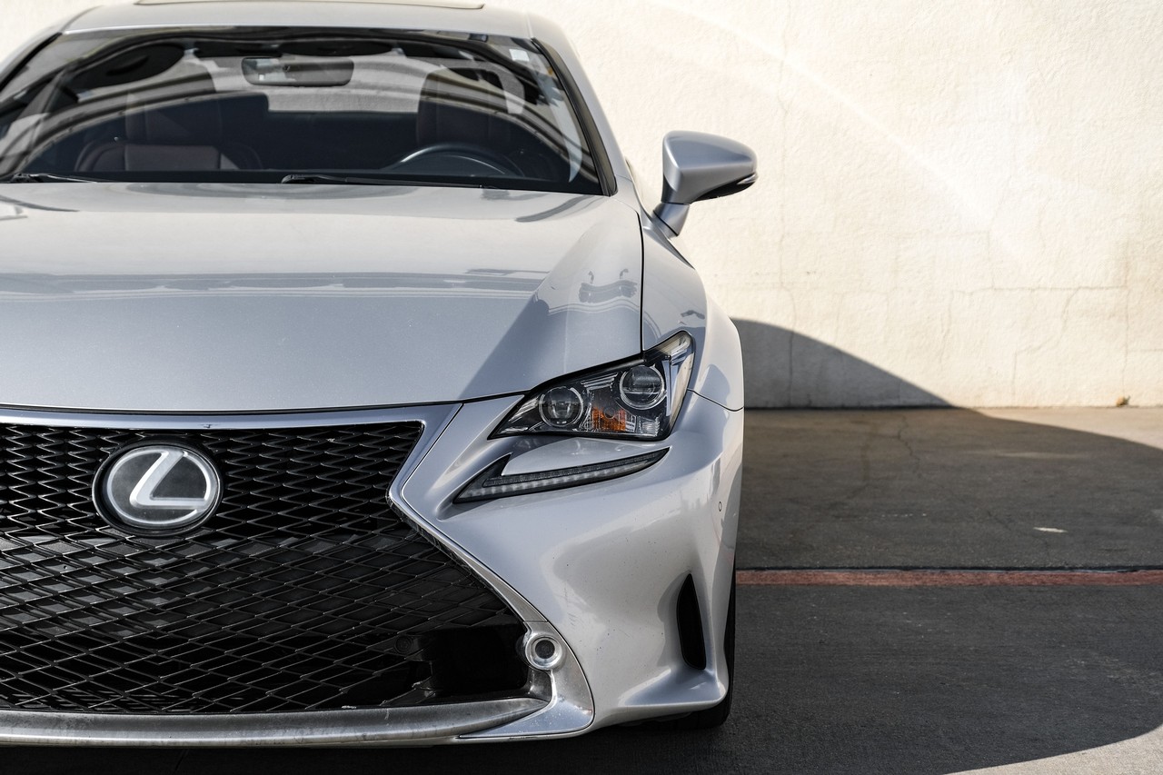 Lexus RC Vehicle Main Gallery Image 44