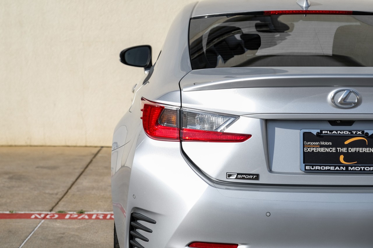 Lexus RC Vehicle Main Gallery Image 45