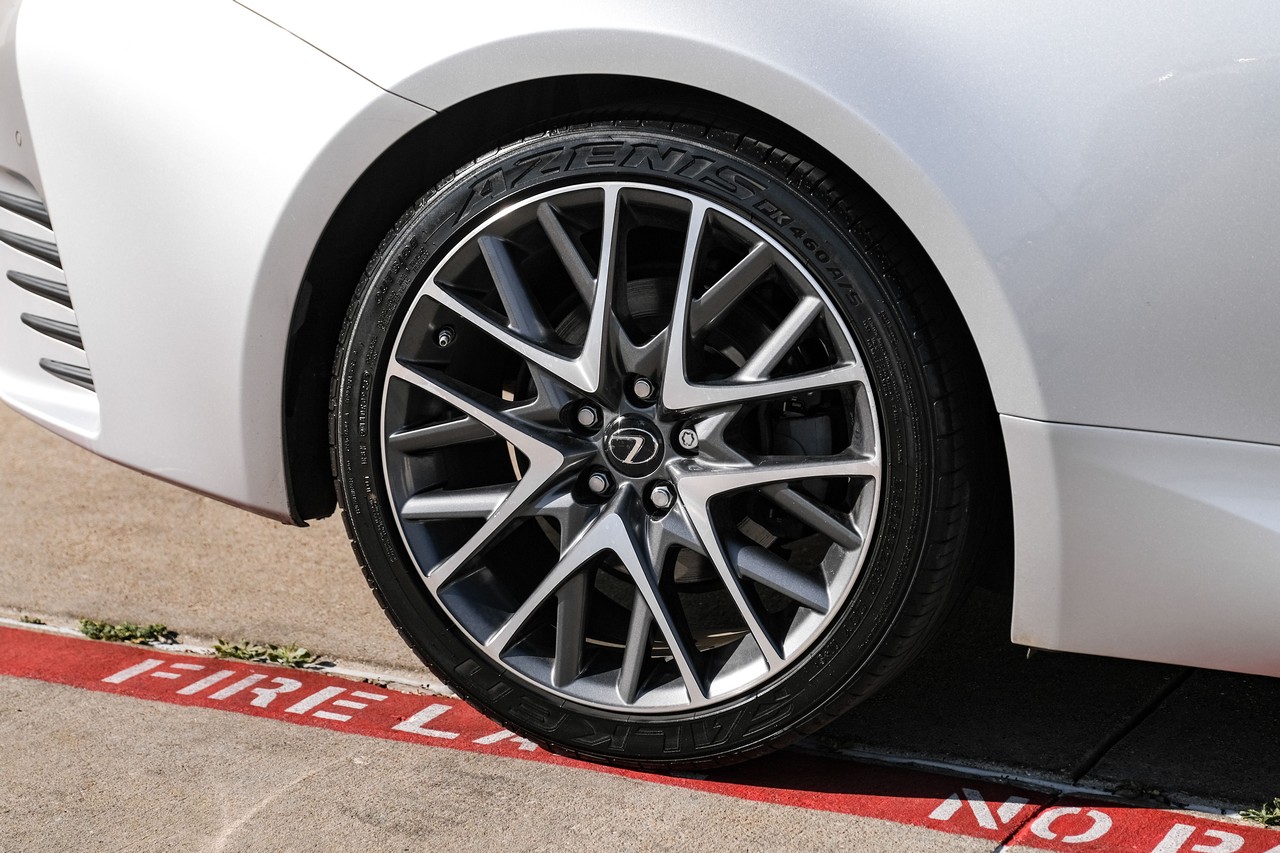 Lexus RC Vehicle Main Gallery Image 50