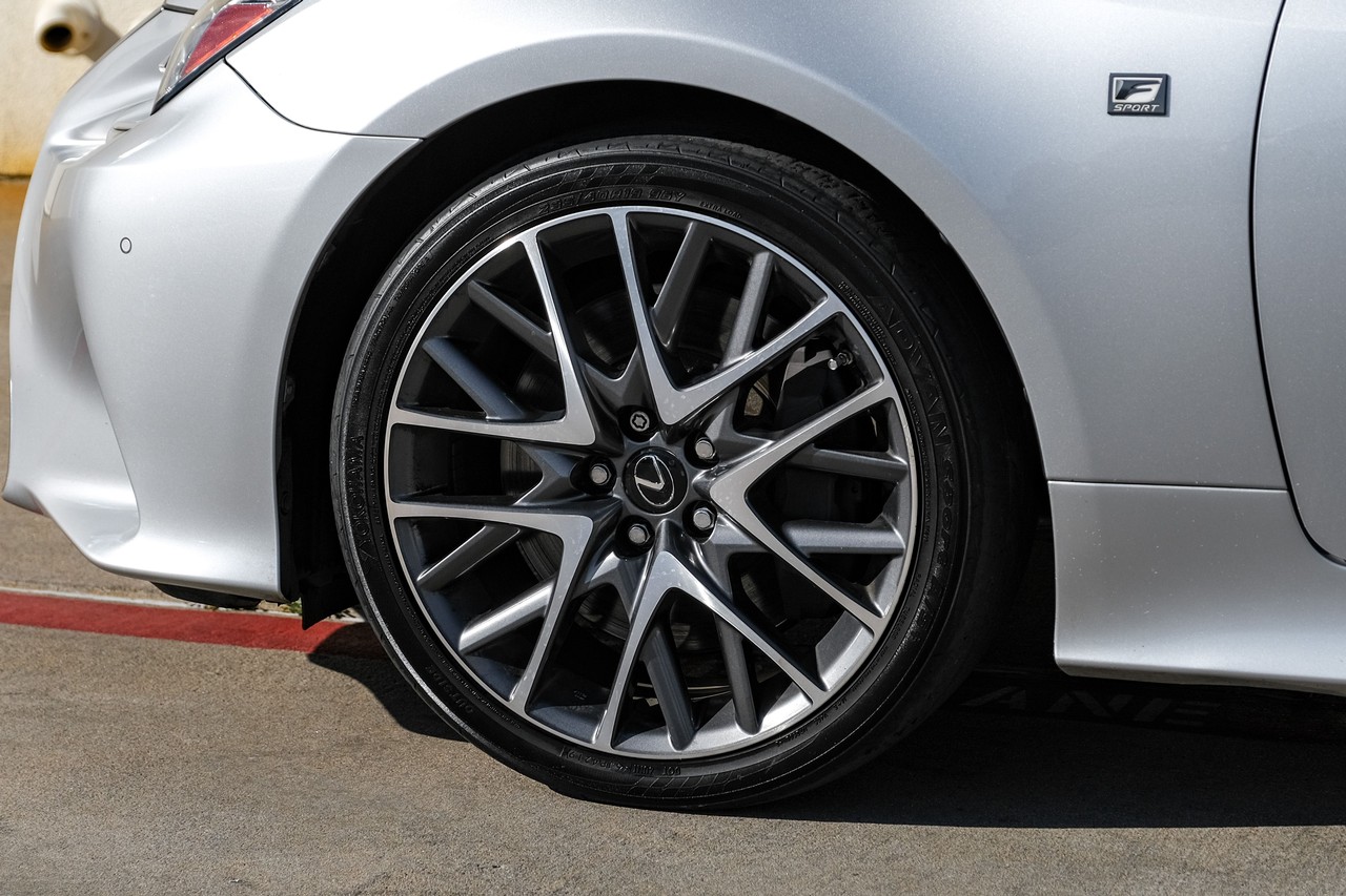 Lexus RC Vehicle Main Gallery Image 52