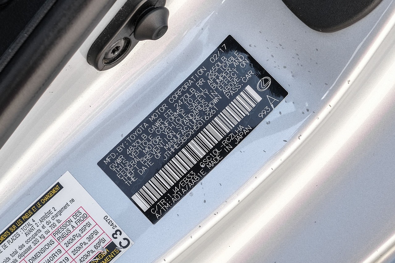 Lexus RC Vehicle Main Gallery Image 55