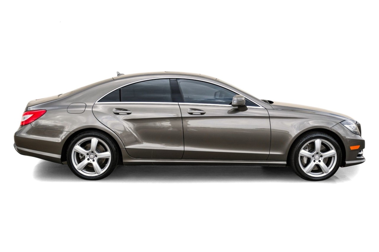 Mercedes-Benz CLS 550 Vehicle Main Gallery Image 08