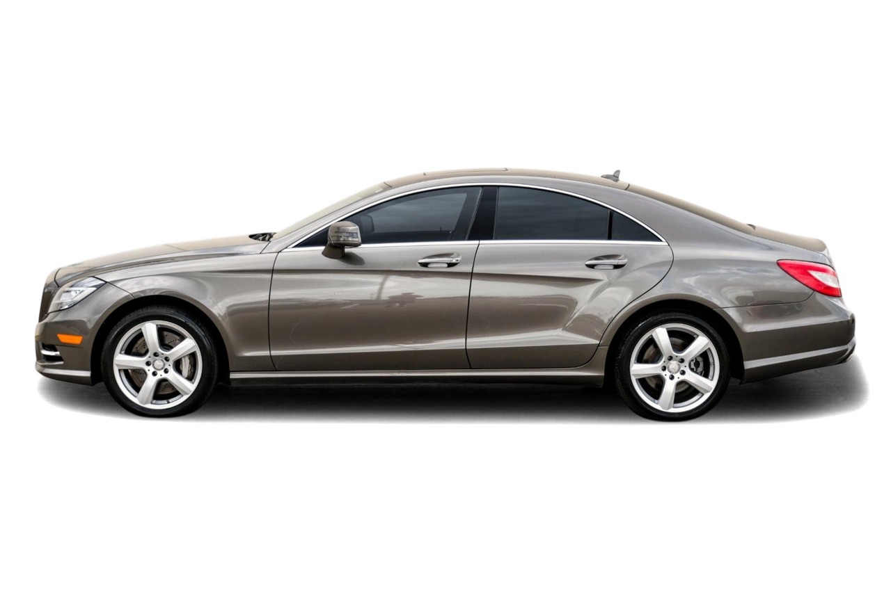 Mercedes-Benz CLS 550 Vehicle Main Gallery Image 12