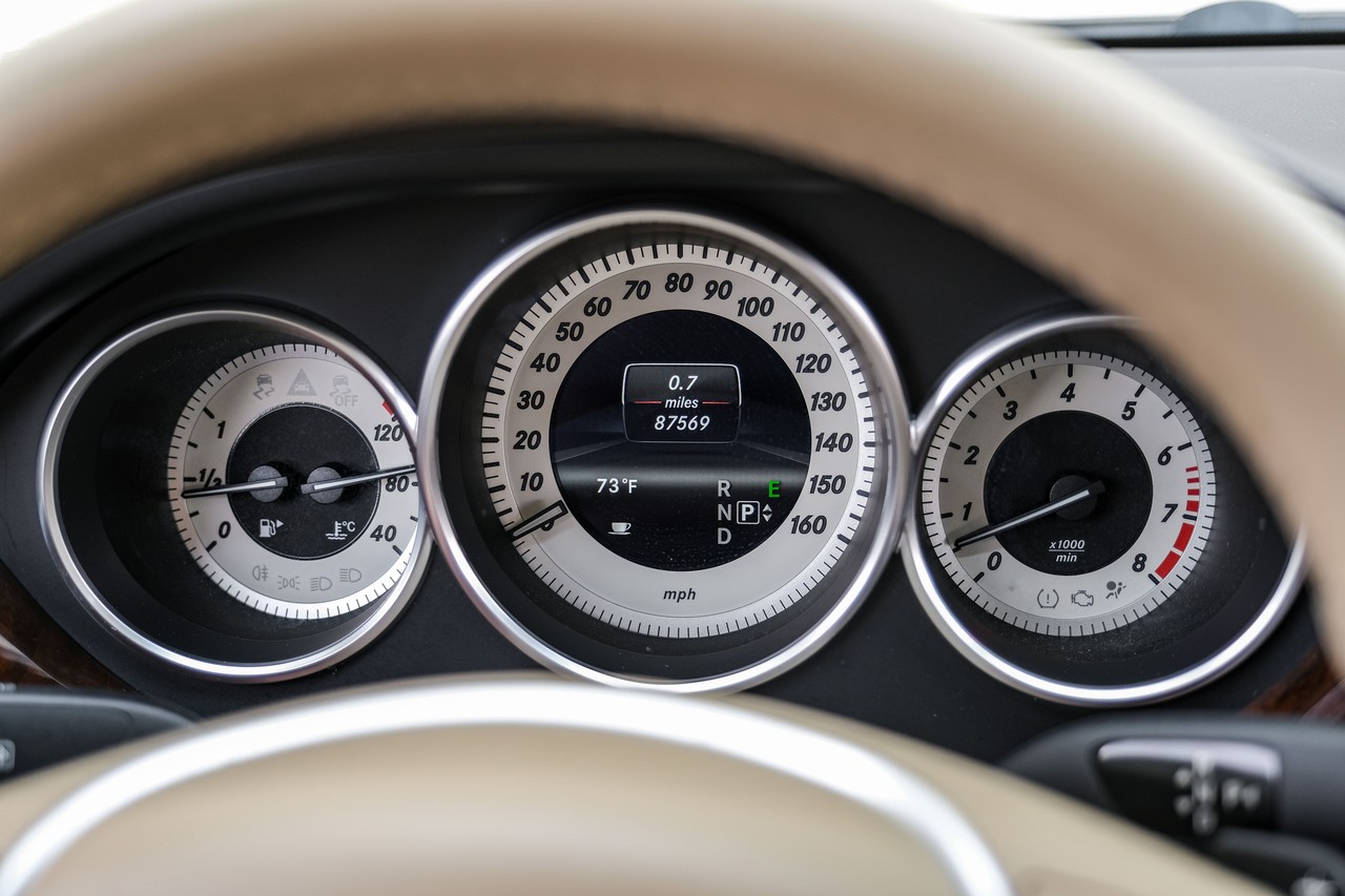 Mercedes-Benz CLS 550 Vehicle Main Gallery Image 19