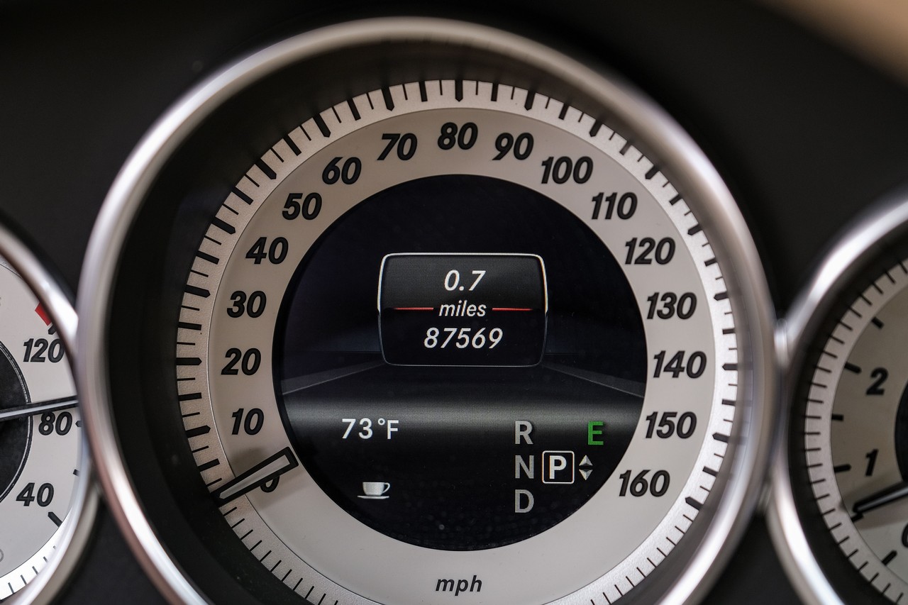 Mercedes-Benz CLS 550 Vehicle Main Gallery Image 20