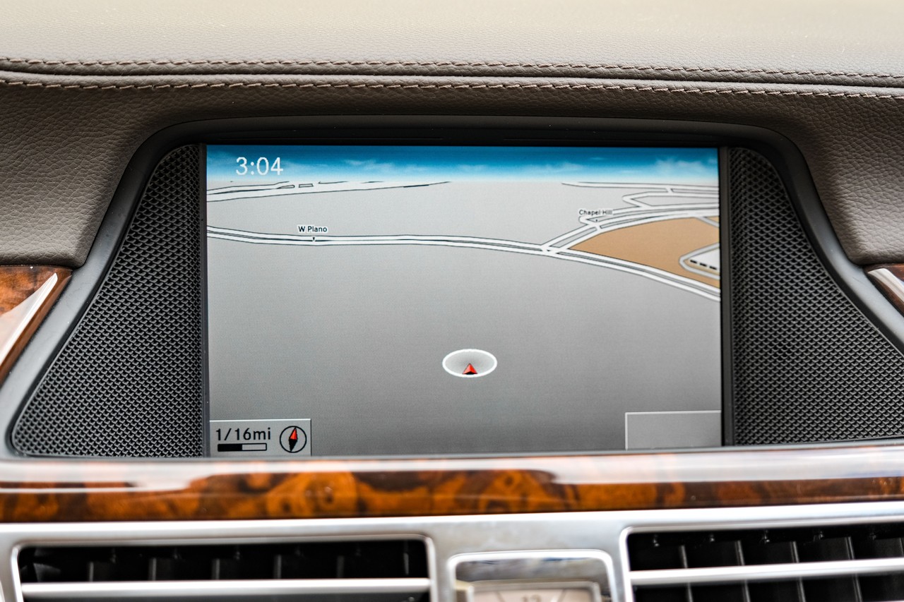 Mercedes-Benz CLS 550 Vehicle Main Gallery Image 22