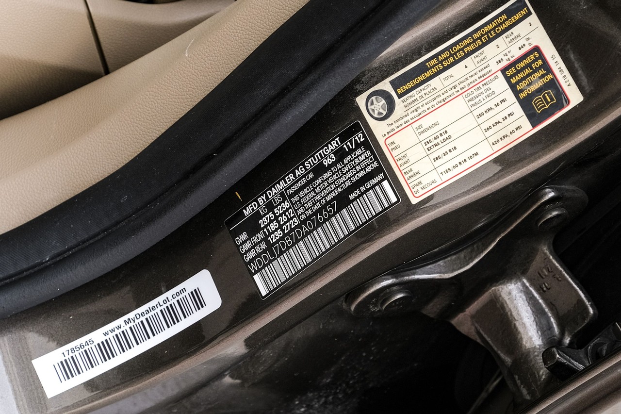 Mercedes-Benz CLS 550 Vehicle Main Gallery Image 60