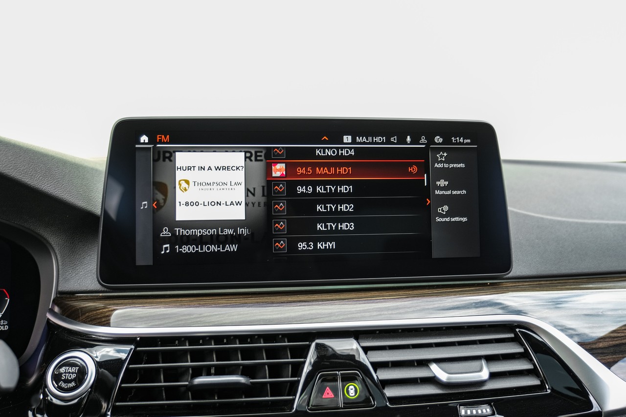 BMW 540i Vehicle Main Gallery Image 30