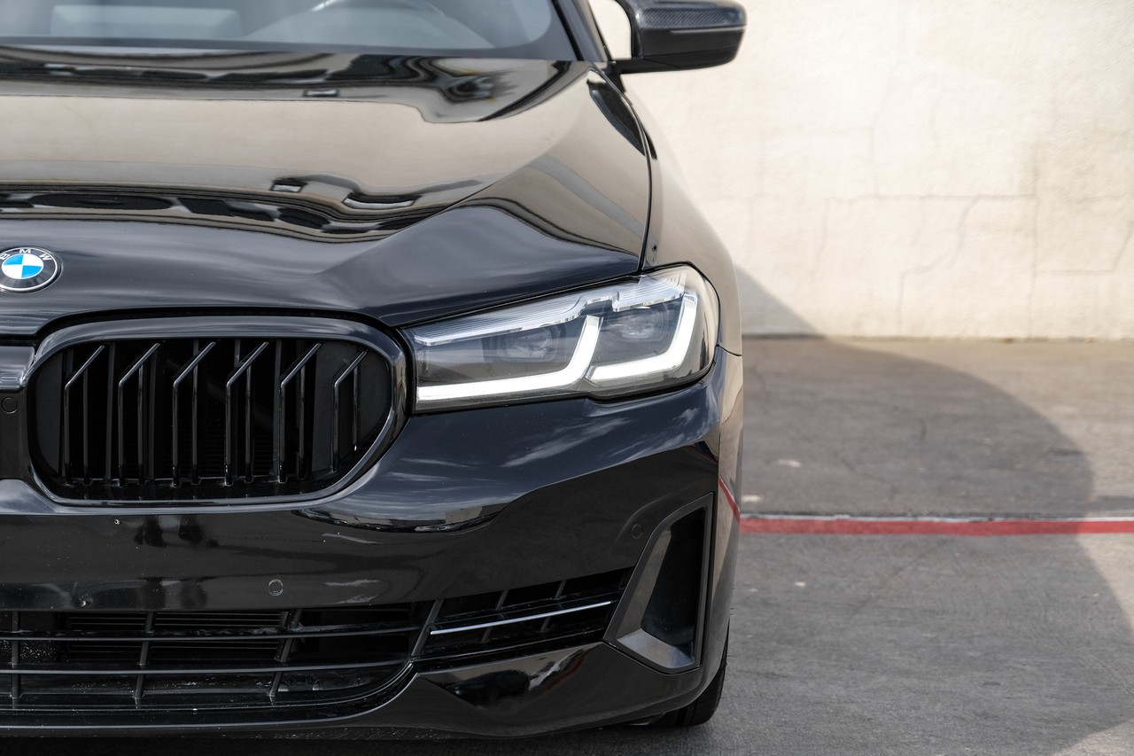 BMW 540i Vehicle Main Gallery Image 47