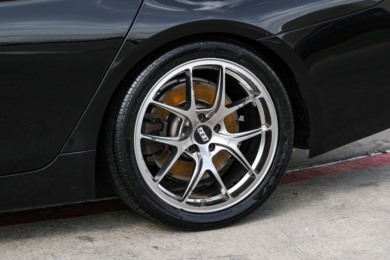 BMW 540i Vehicle Main Gallery Image 56