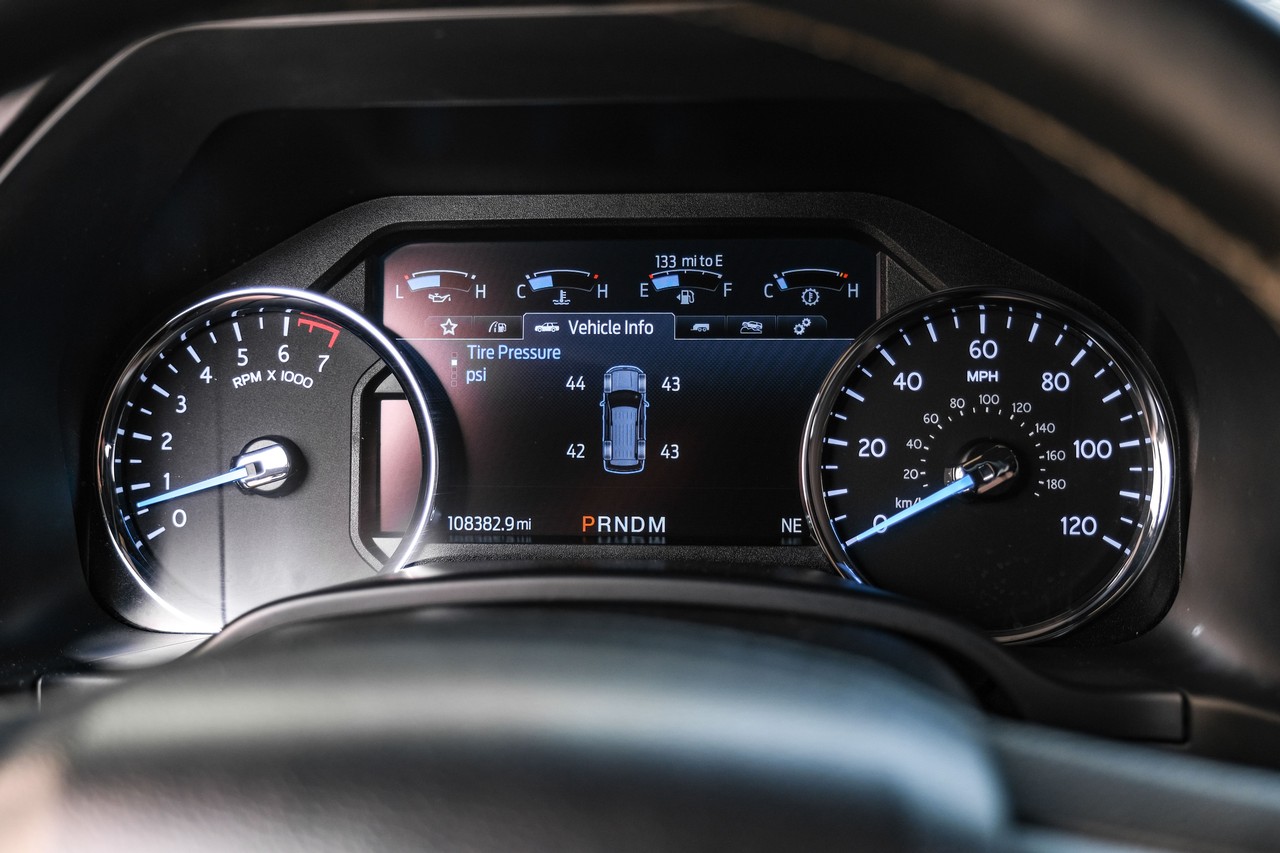 Ford Expedition Vehicle Main Gallery Image 19