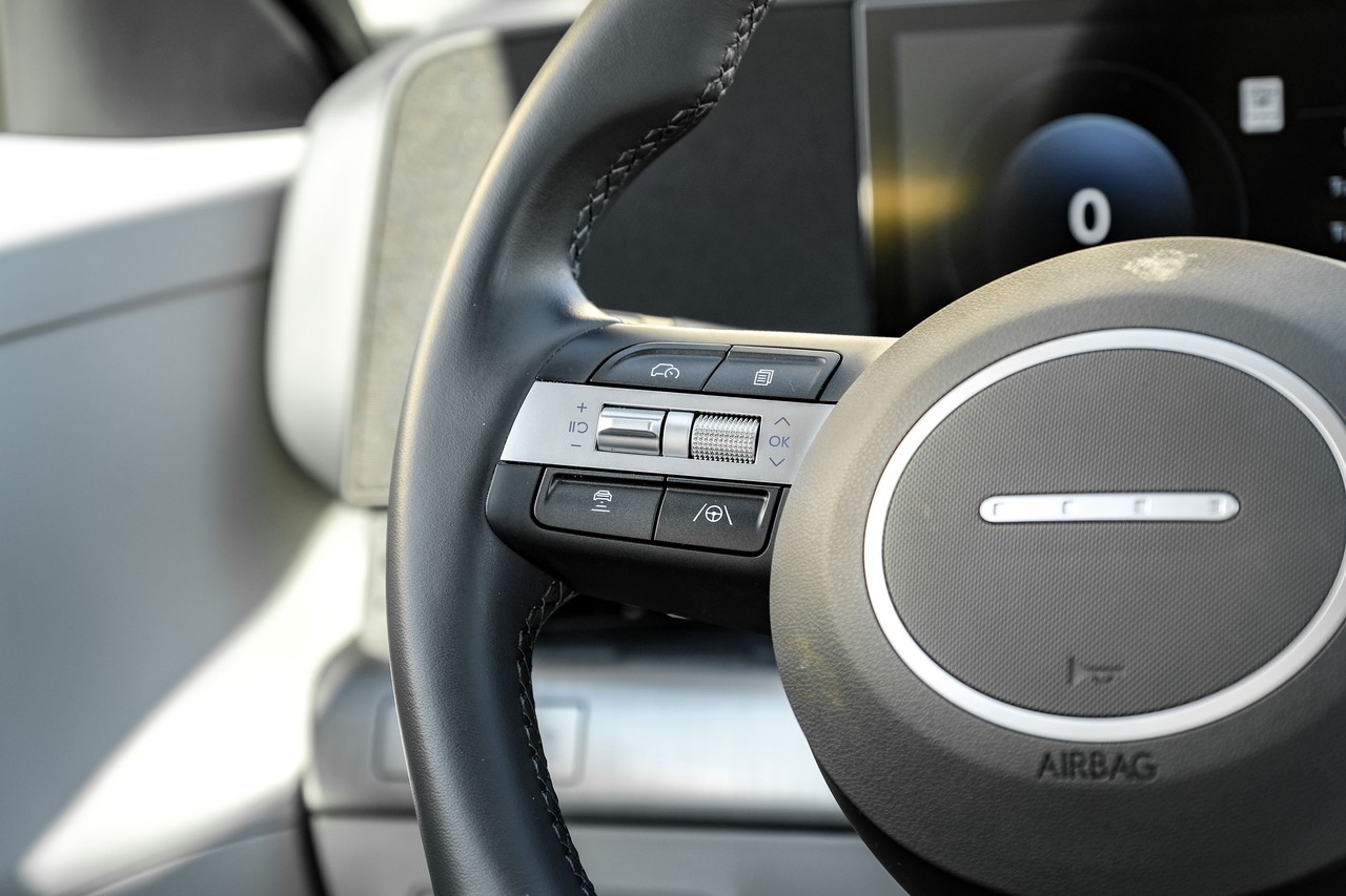 Hyundai Kona Electric Vehicle Main Gallery Image 15