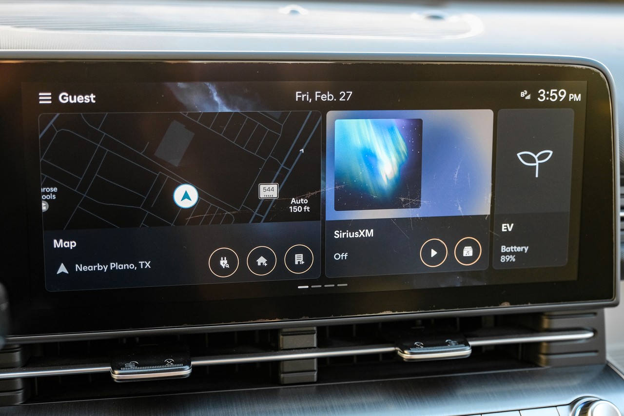 Hyundai Kona Electric Vehicle Main Gallery Image 25