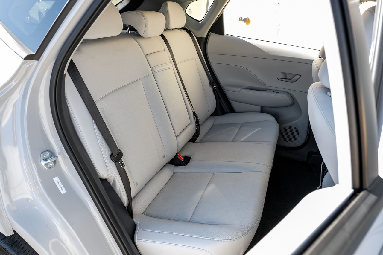 Hyundai Kona Electric Vehicle Main Gallery Image 33