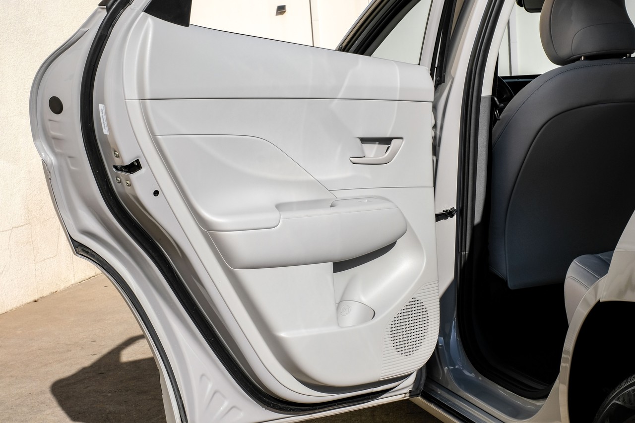 Hyundai Kona Electric Vehicle Main Gallery Image 42