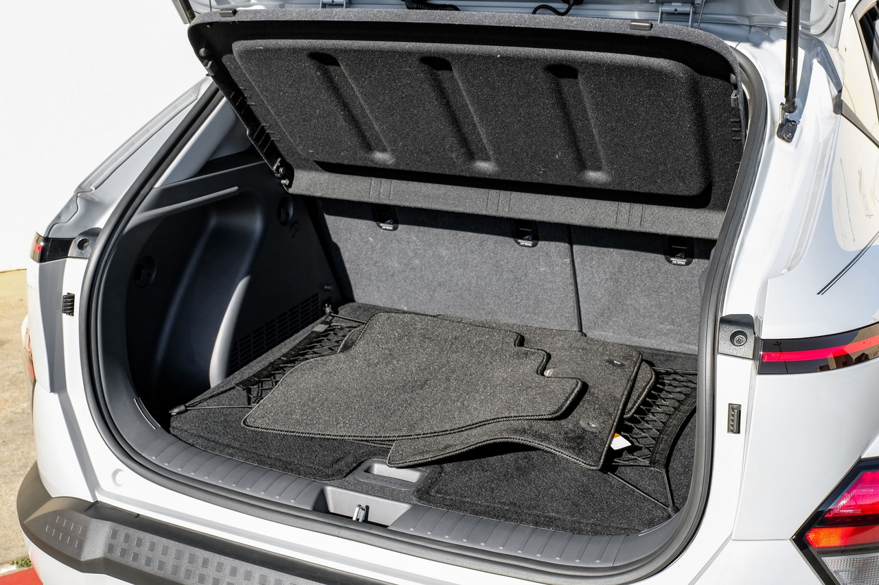 Hyundai Kona Electric Vehicle Main Gallery Image 46