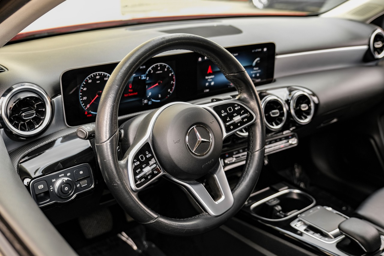 Mercedes-Benz A-Class Vehicle Main Gallery Image 14