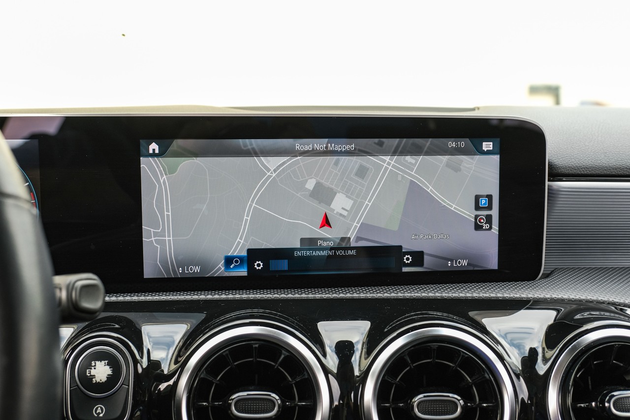 Mercedes-Benz A-Class Vehicle Main Gallery Image 20