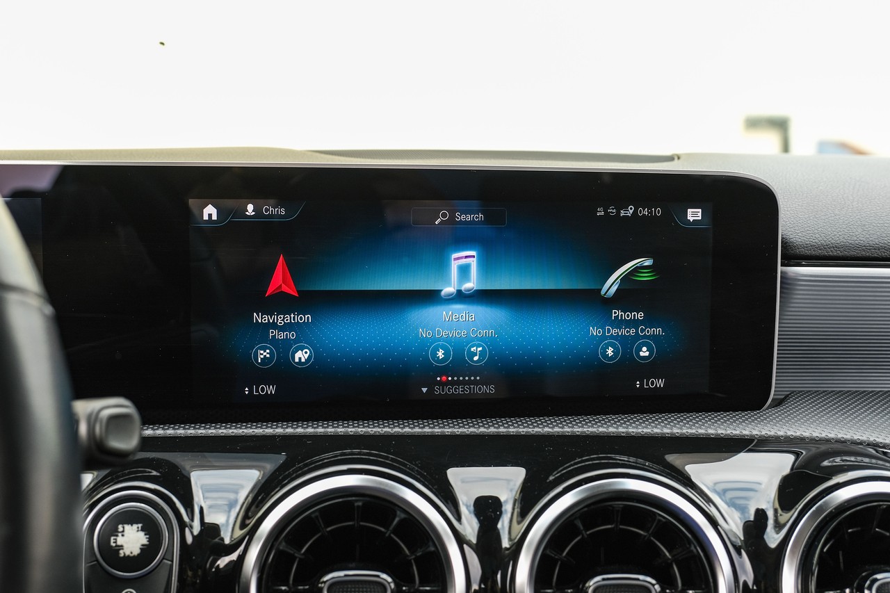 Mercedes-Benz A-Class Vehicle Main Gallery Image 26