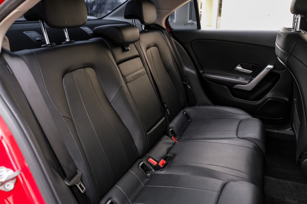 Mercedes-Benz A-Class Vehicle Main Gallery Image 32