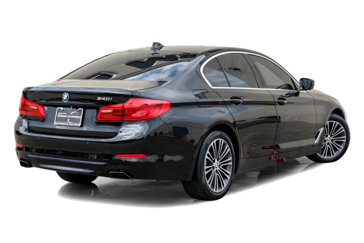 BMW 540i Vehicle Main Gallery Image 09