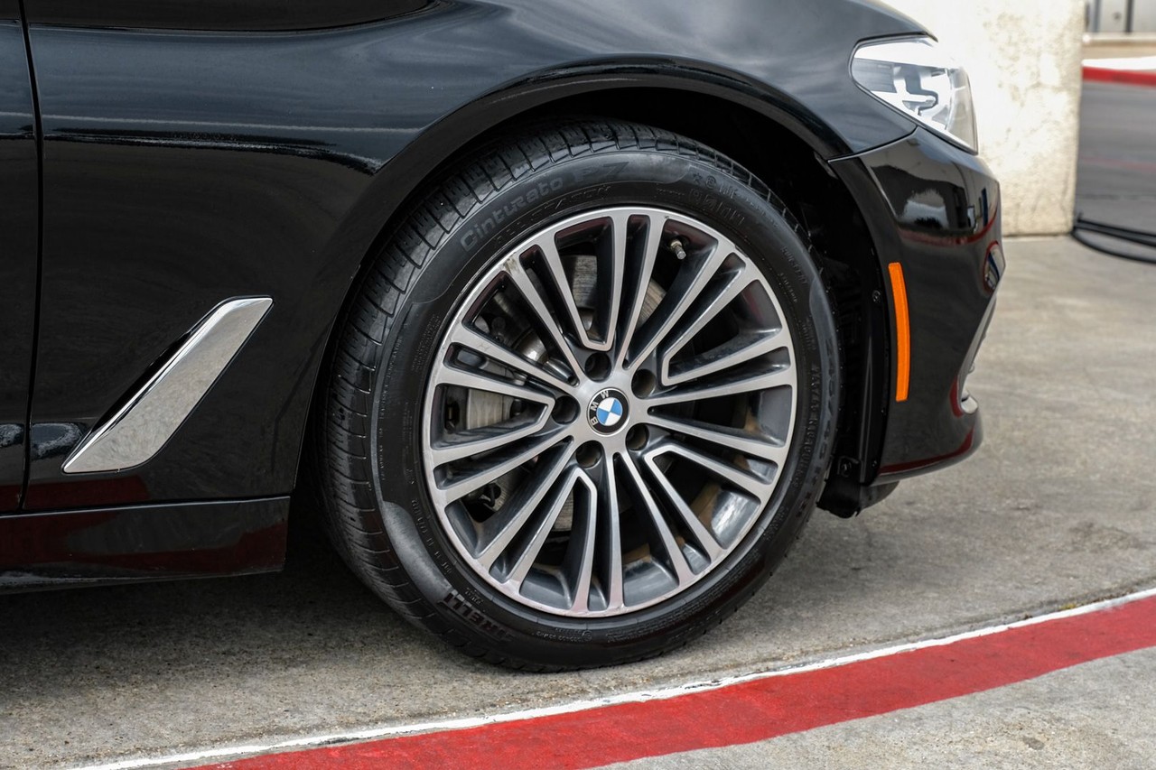 BMW 540i Vehicle Main Gallery Image 49