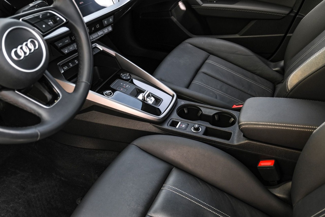 Audi A3 Vehicle Main Gallery Image 24