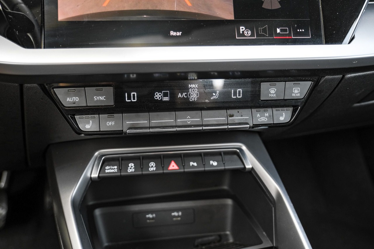 Audi A3 Vehicle Main Gallery Image 26