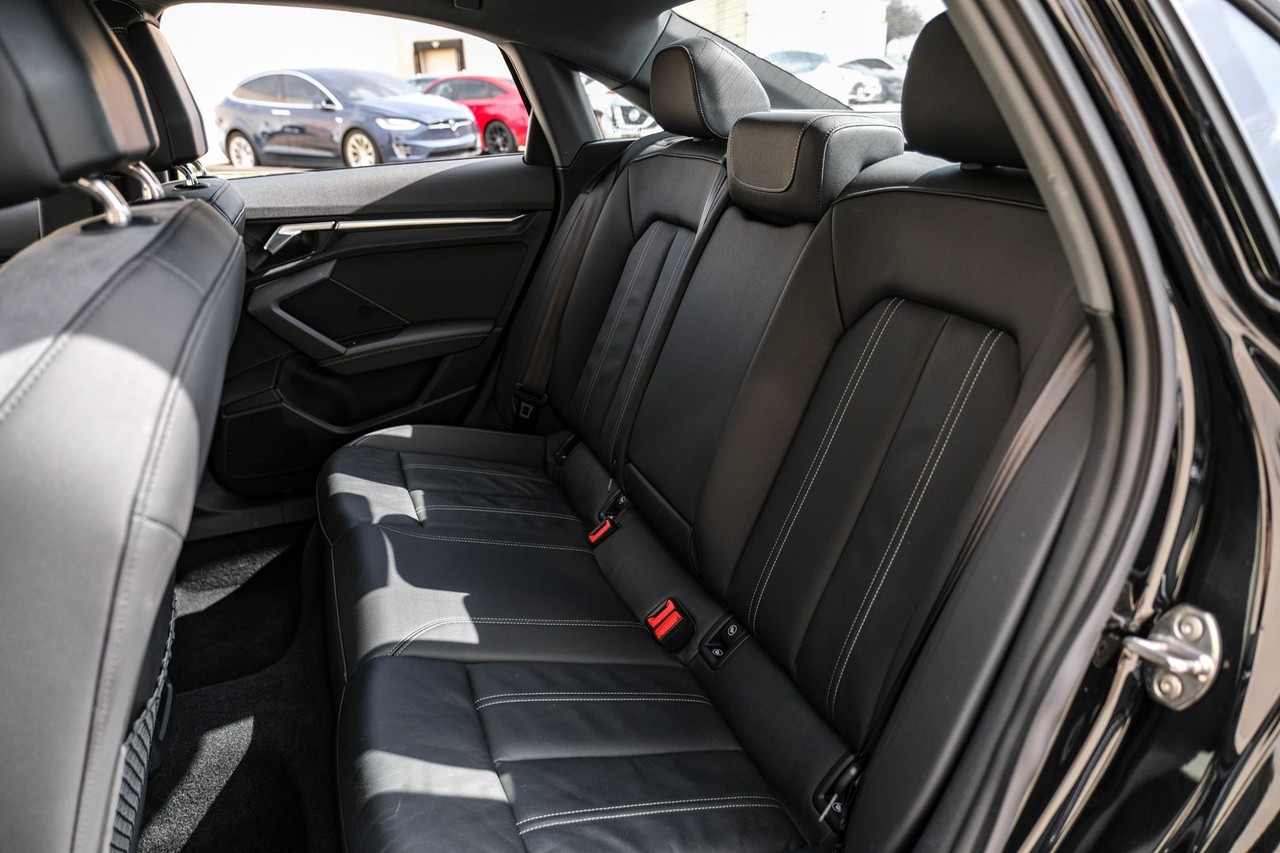 Audi A3 Vehicle Main Gallery Image 38