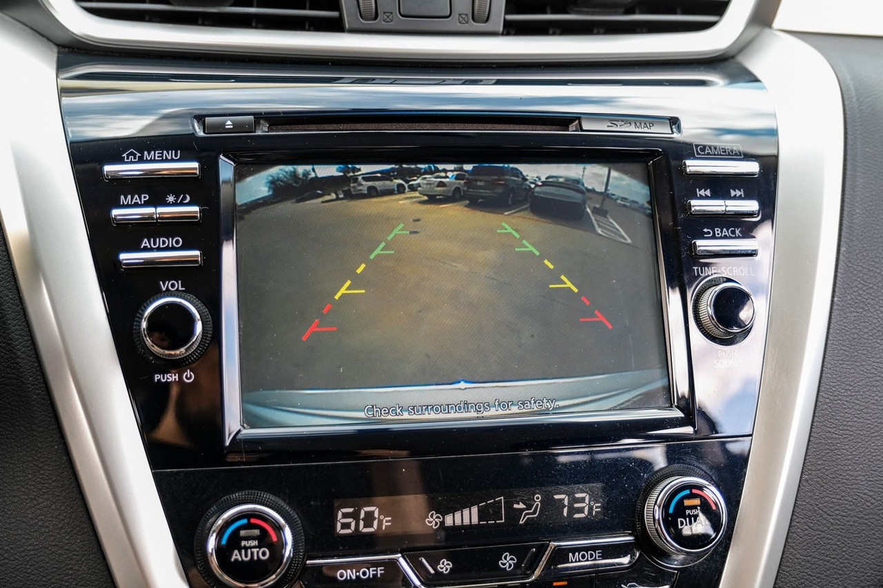 Nissan Murano Vehicle Main Gallery Image 22