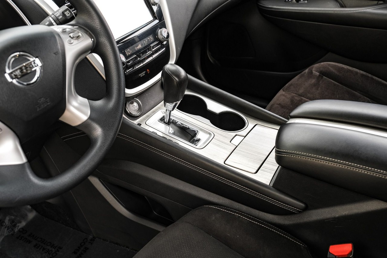 Nissan Murano Vehicle Main Gallery Image 24