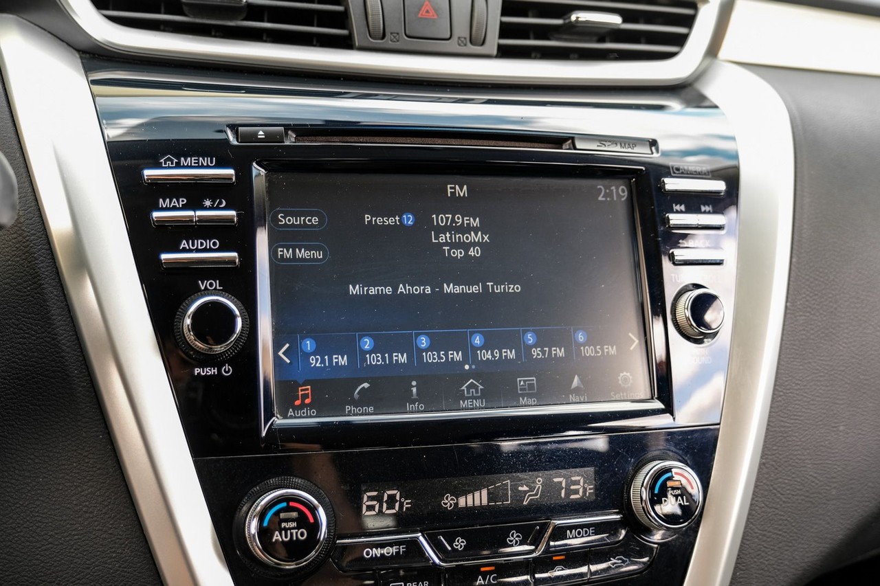 Nissan Murano Vehicle Main Gallery Image 27