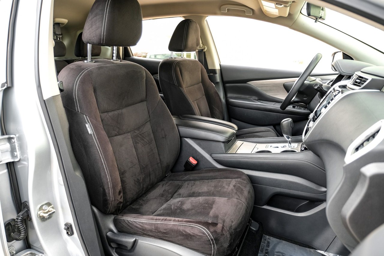 Nissan Murano Vehicle Main Gallery Image 32