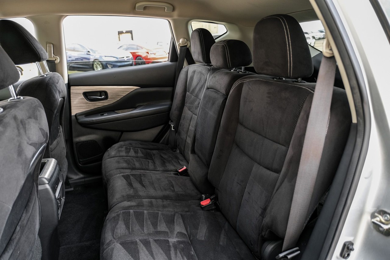 Nissan Murano Vehicle Main Gallery Image 36