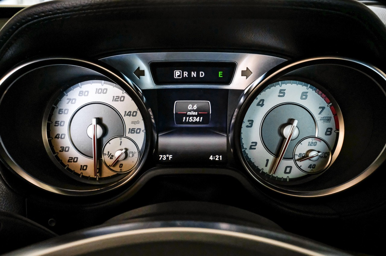 Mercedes-Benz SL Vehicle Main Gallery Image 15