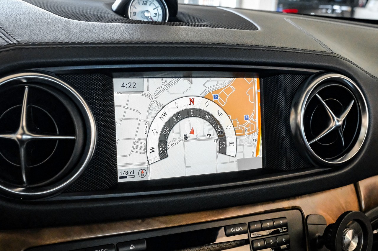 Mercedes-Benz SL Vehicle Main Gallery Image 19