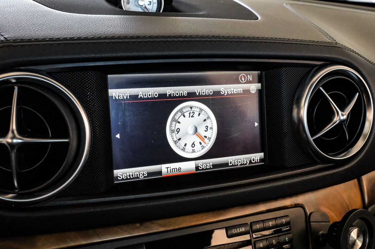 Mercedes-Benz SL Vehicle Main Gallery Image 29