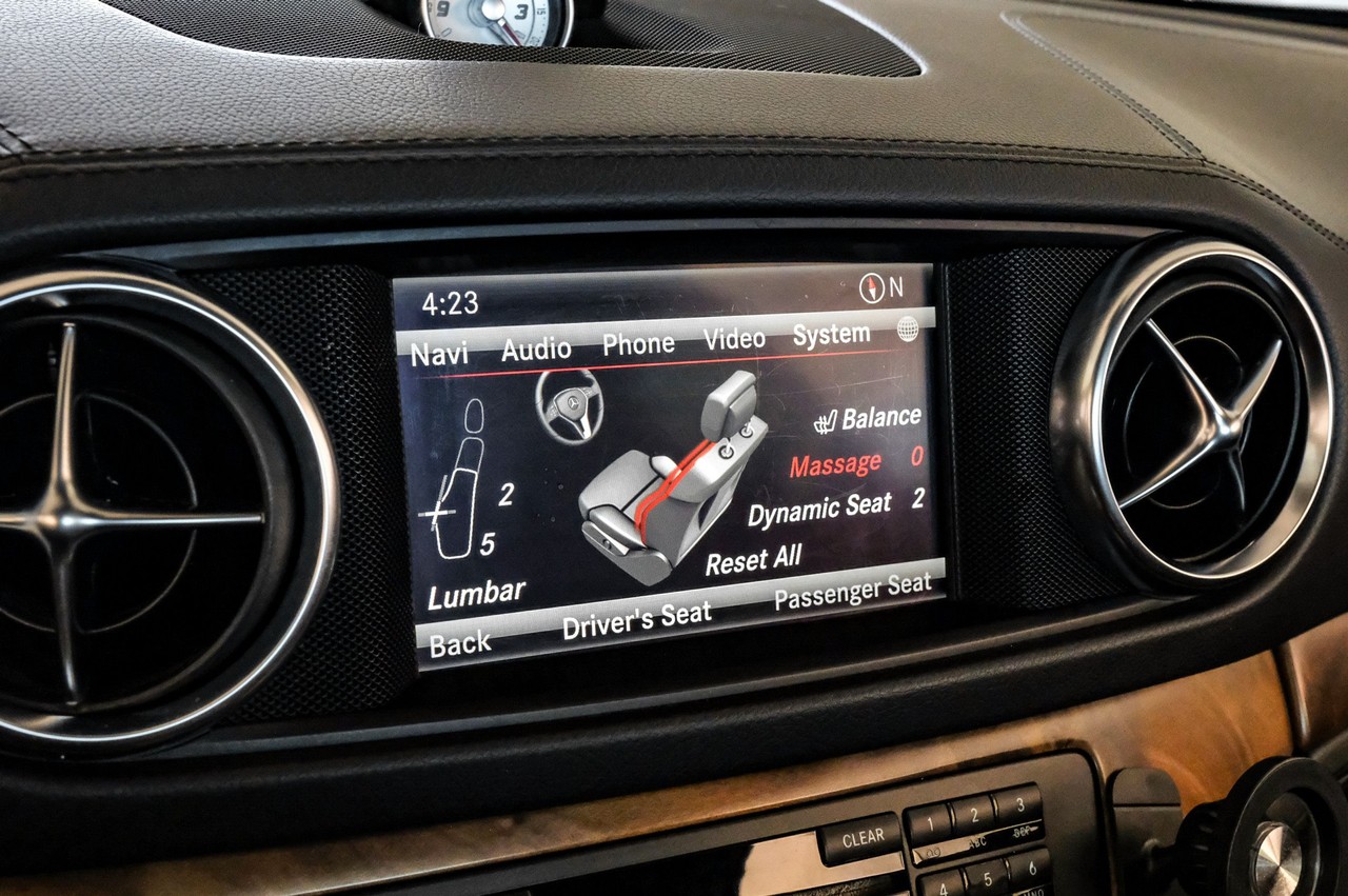 Mercedes-Benz SL Vehicle Main Gallery Image 30