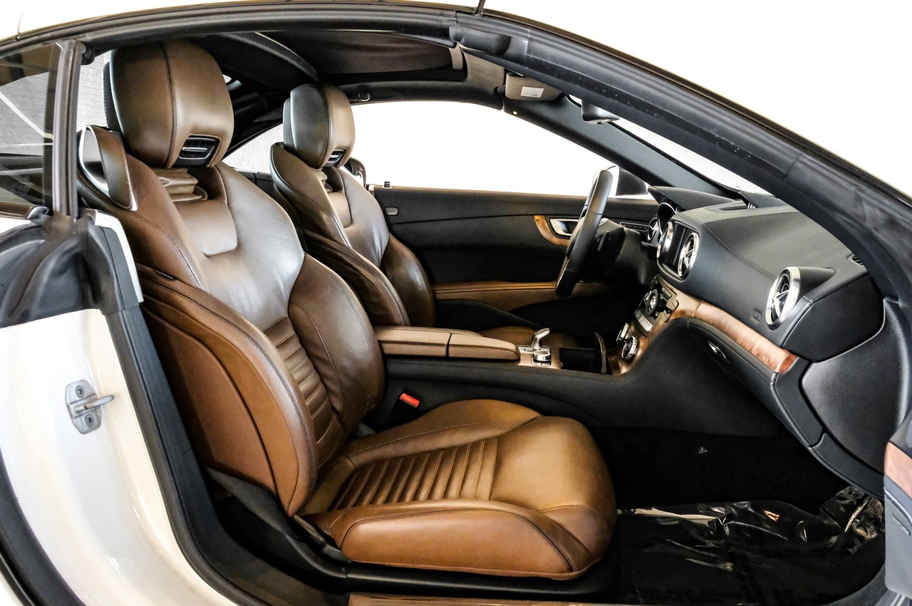 Mercedes-Benz SL Vehicle Main Gallery Image 35