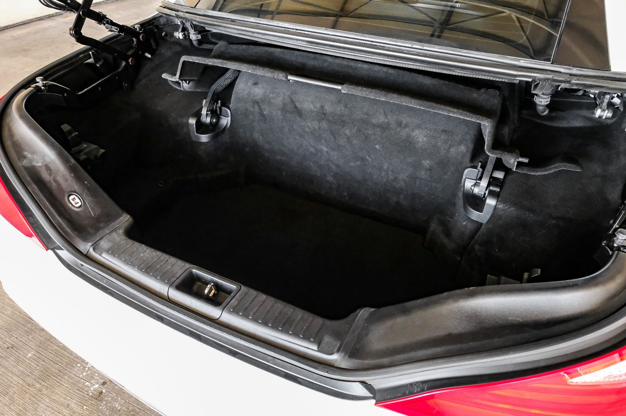 Mercedes-Benz SL Vehicle Main Gallery Image 42