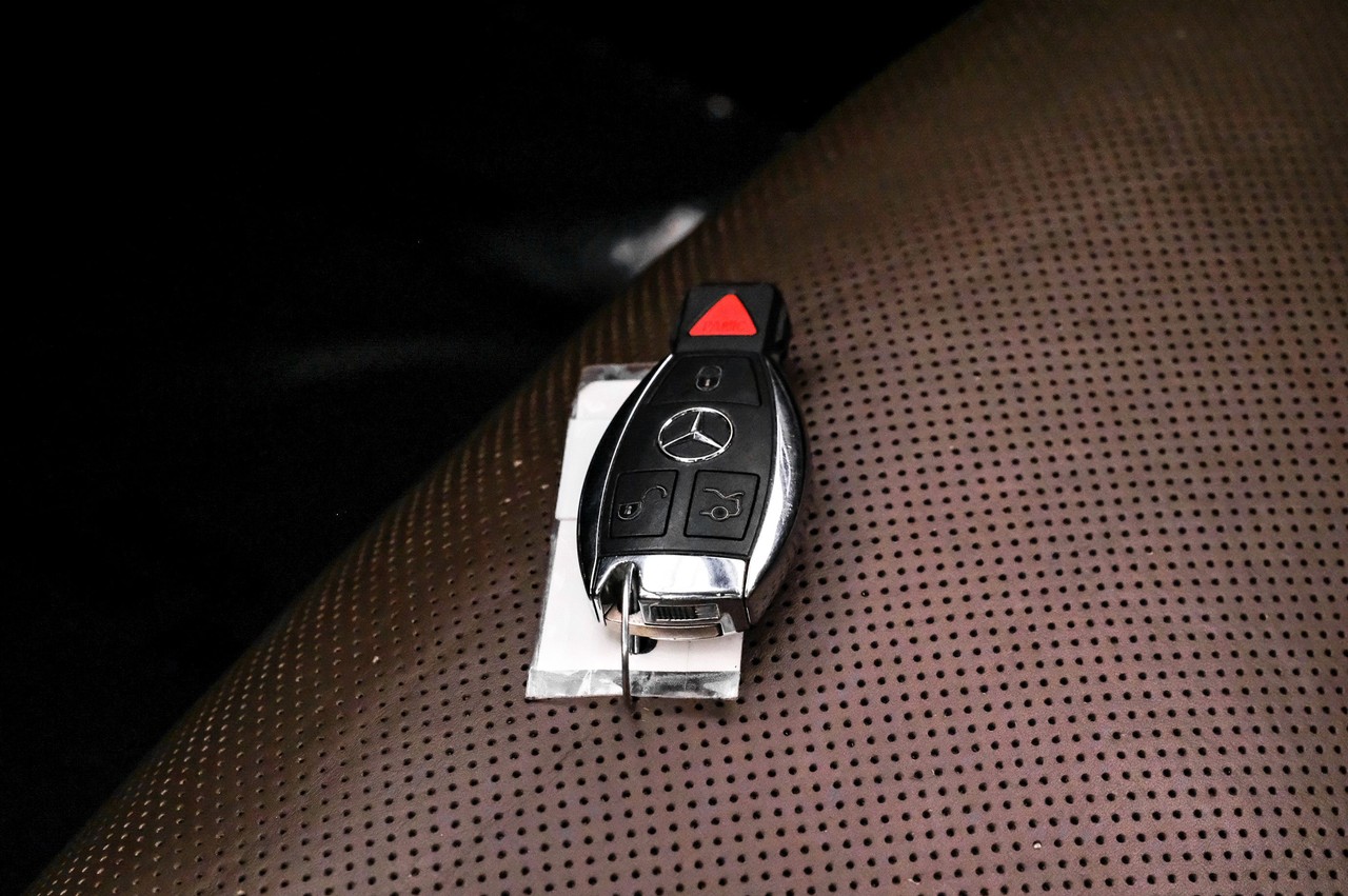 Mercedes-Benz SL Vehicle Main Gallery Image 48