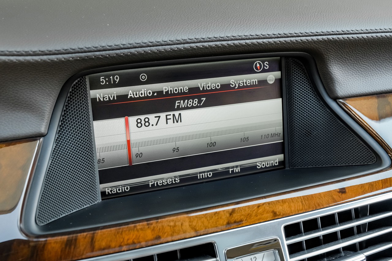 Mercedes-Benz CLS-Class Vehicle Main Gallery Image 33