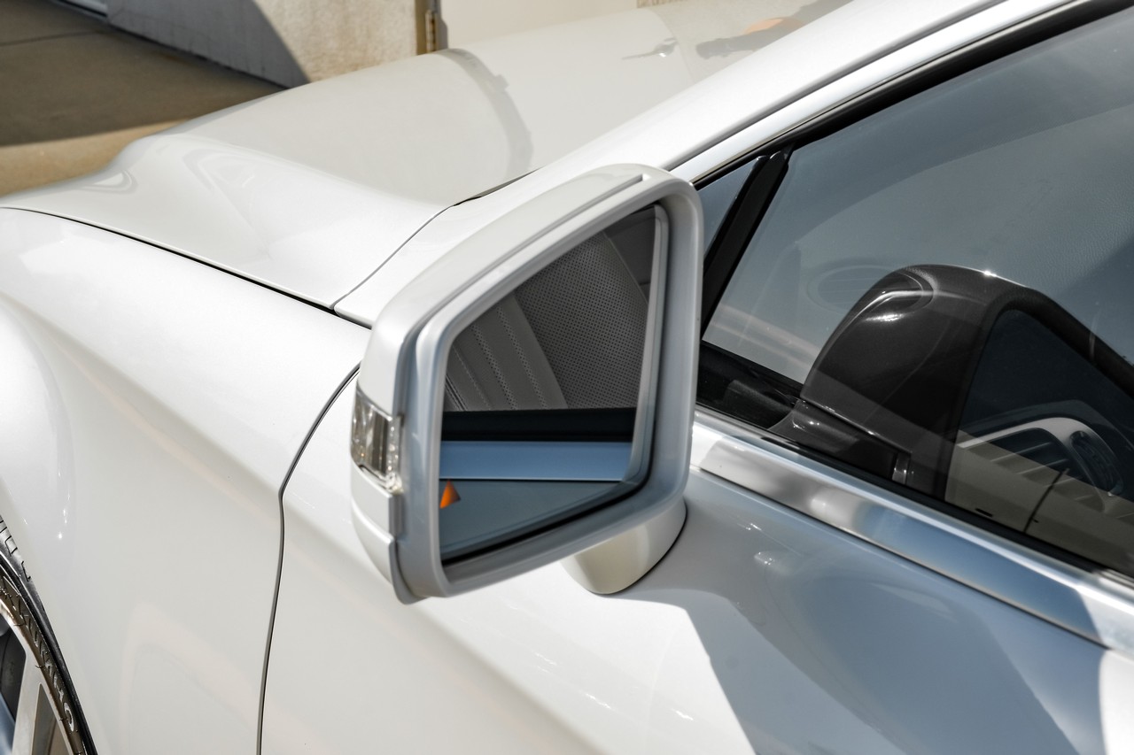 Mercedes-Benz CLS-Class Vehicle Main Gallery Image 42