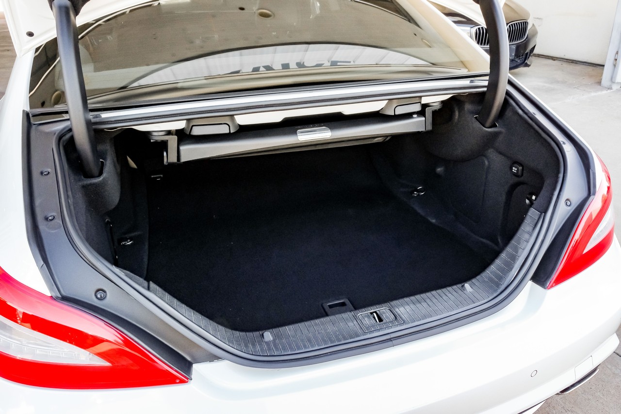 Mercedes-Benz CLS-Class Vehicle Main Gallery Image 53
