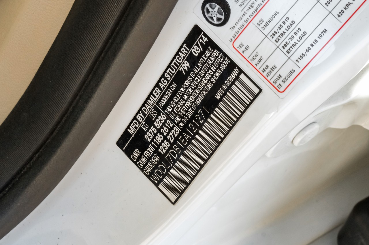 Mercedes-Benz CLS-Class Vehicle Main Gallery Image 60