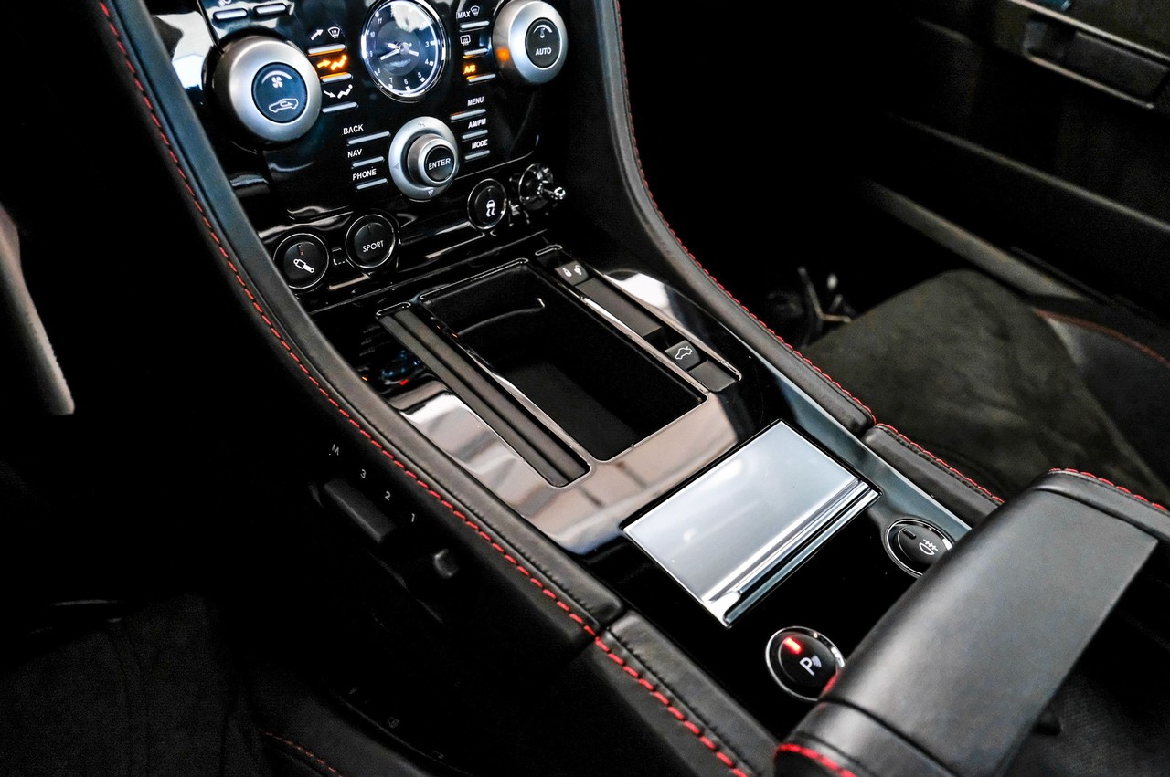 Aston Martin DBS Vehicle Main Gallery Image 16