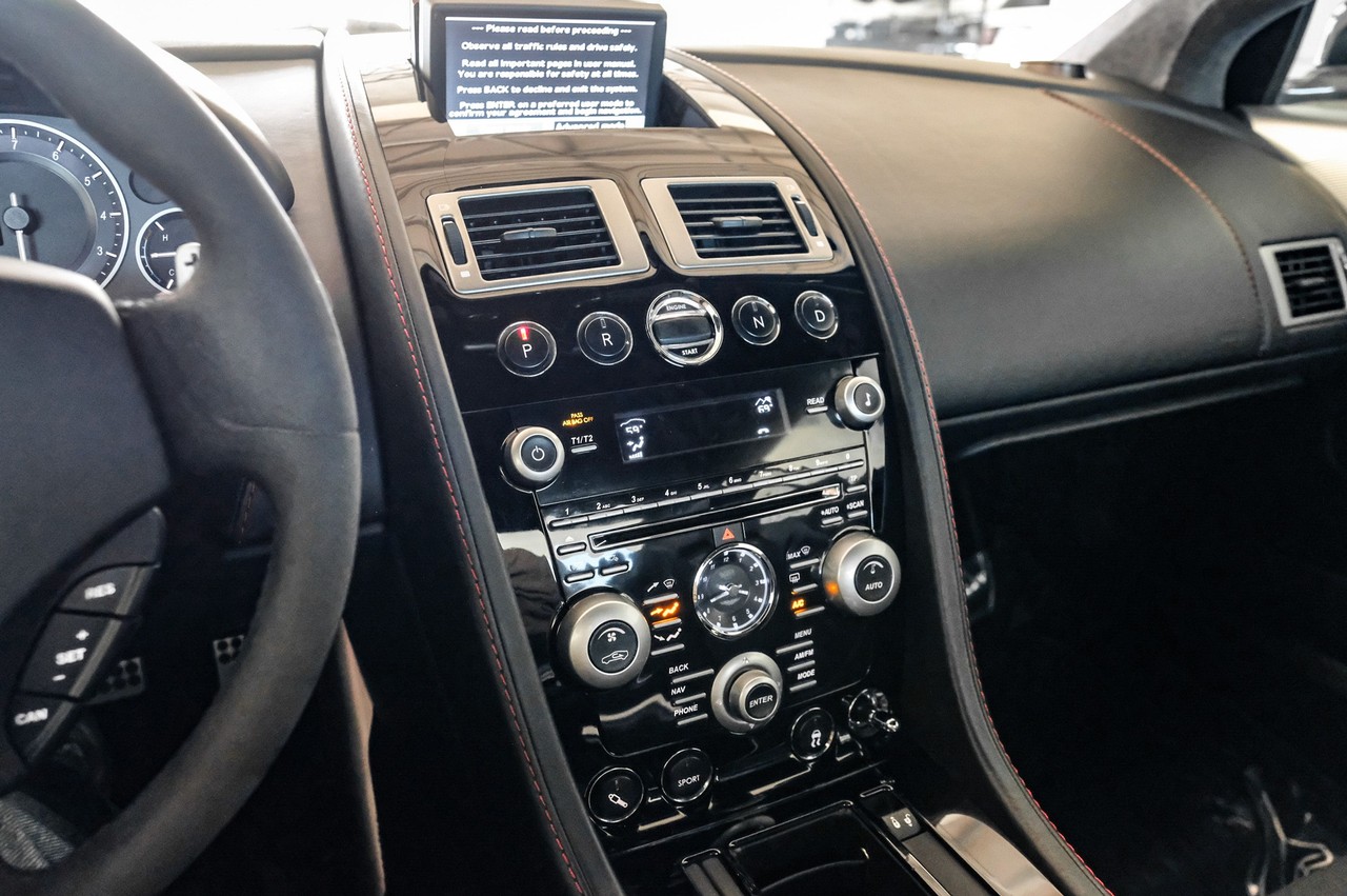 Aston Martin DBS Vehicle Main Gallery Image 17