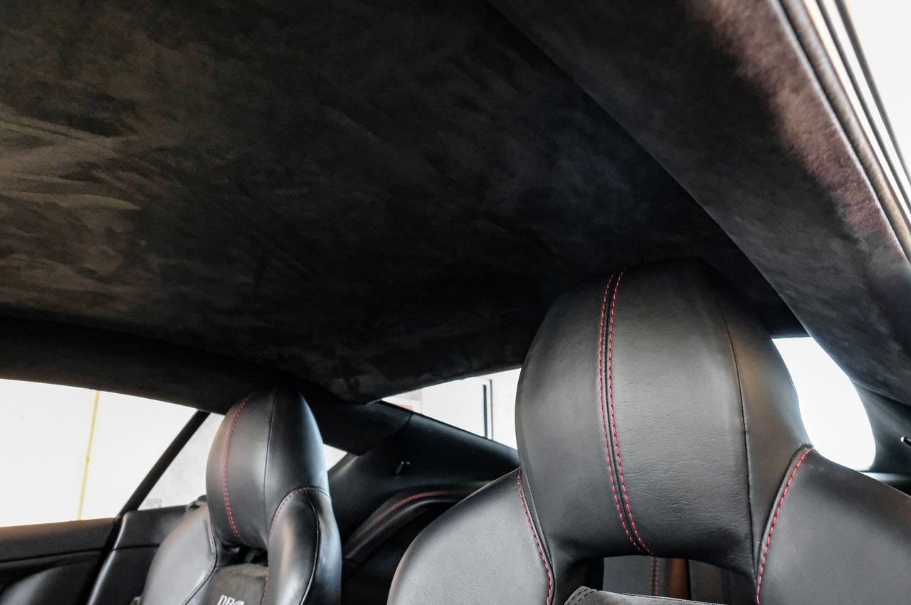 Aston Martin DBS Vehicle Main Gallery Image 21