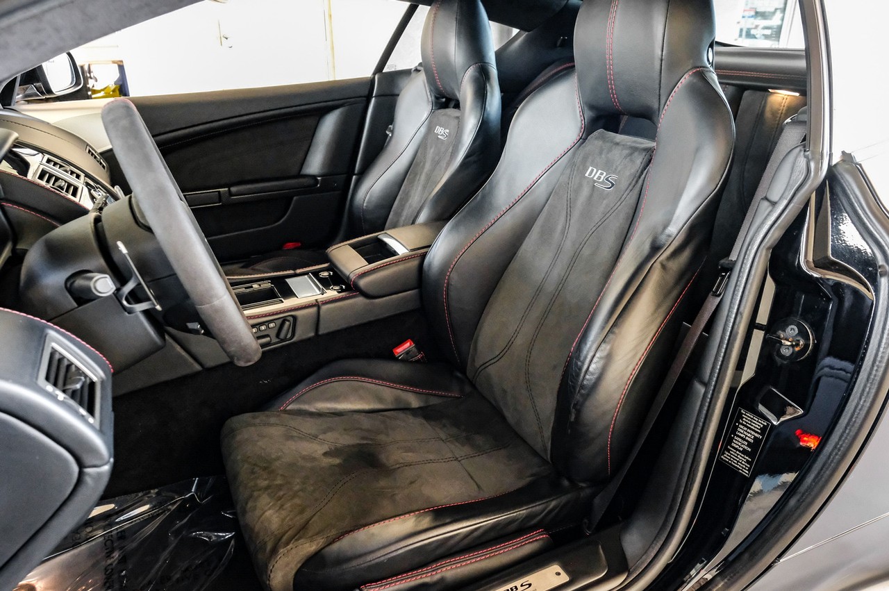 Aston Martin DBS Vehicle Main Gallery Image 22