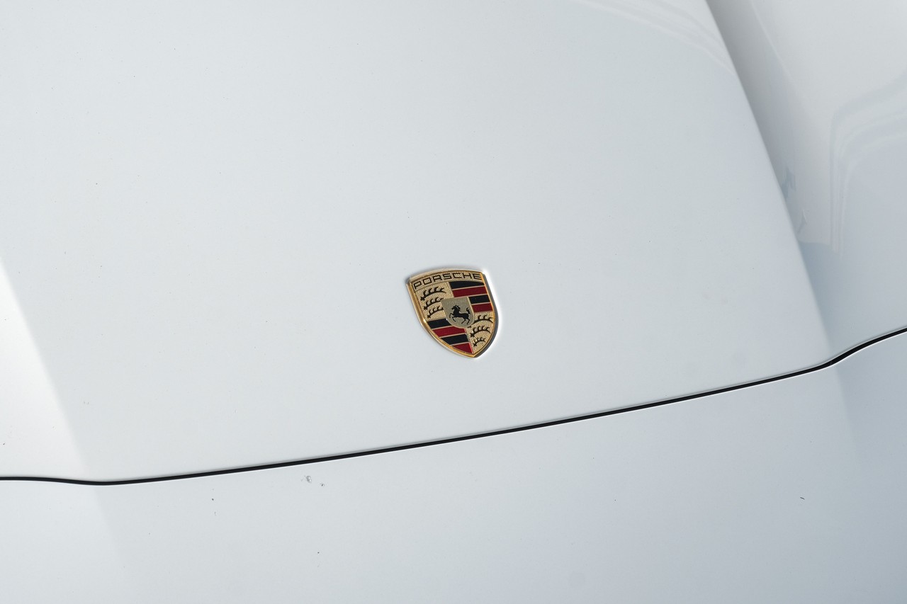 Porsche Panamera Vehicle Main Gallery Image 54